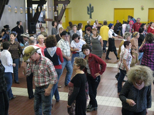 03-02 Danses debutant et Carnaval 3.jpg