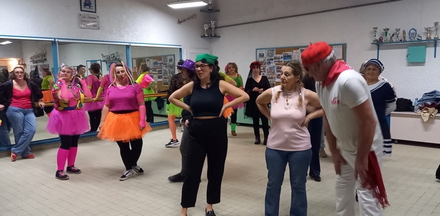 24-02 mardi gras  (2).jpg