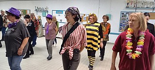 24-02 mardi gras  (1).jpg